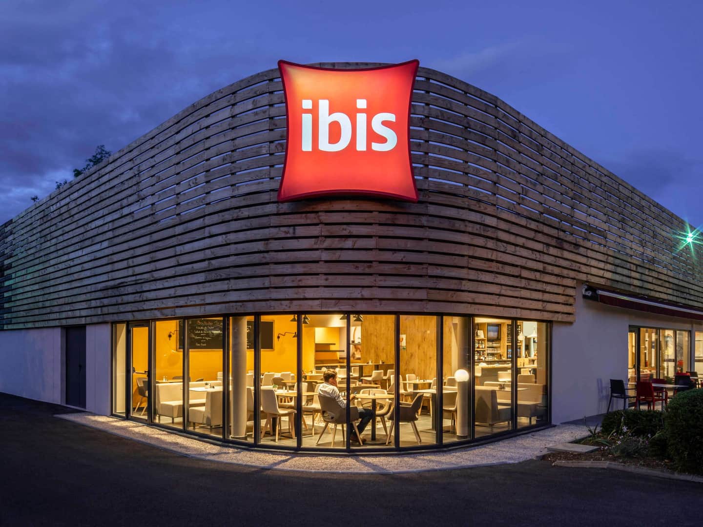 ibis Nuits Saint Georges