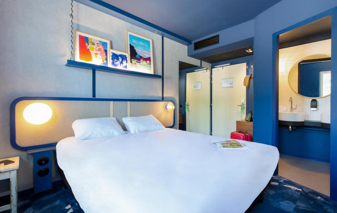 greet hotel Salon-de-Provence