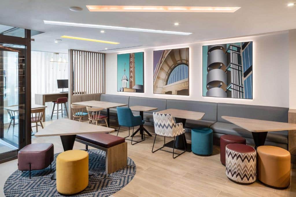 Hampton by Hilton London City