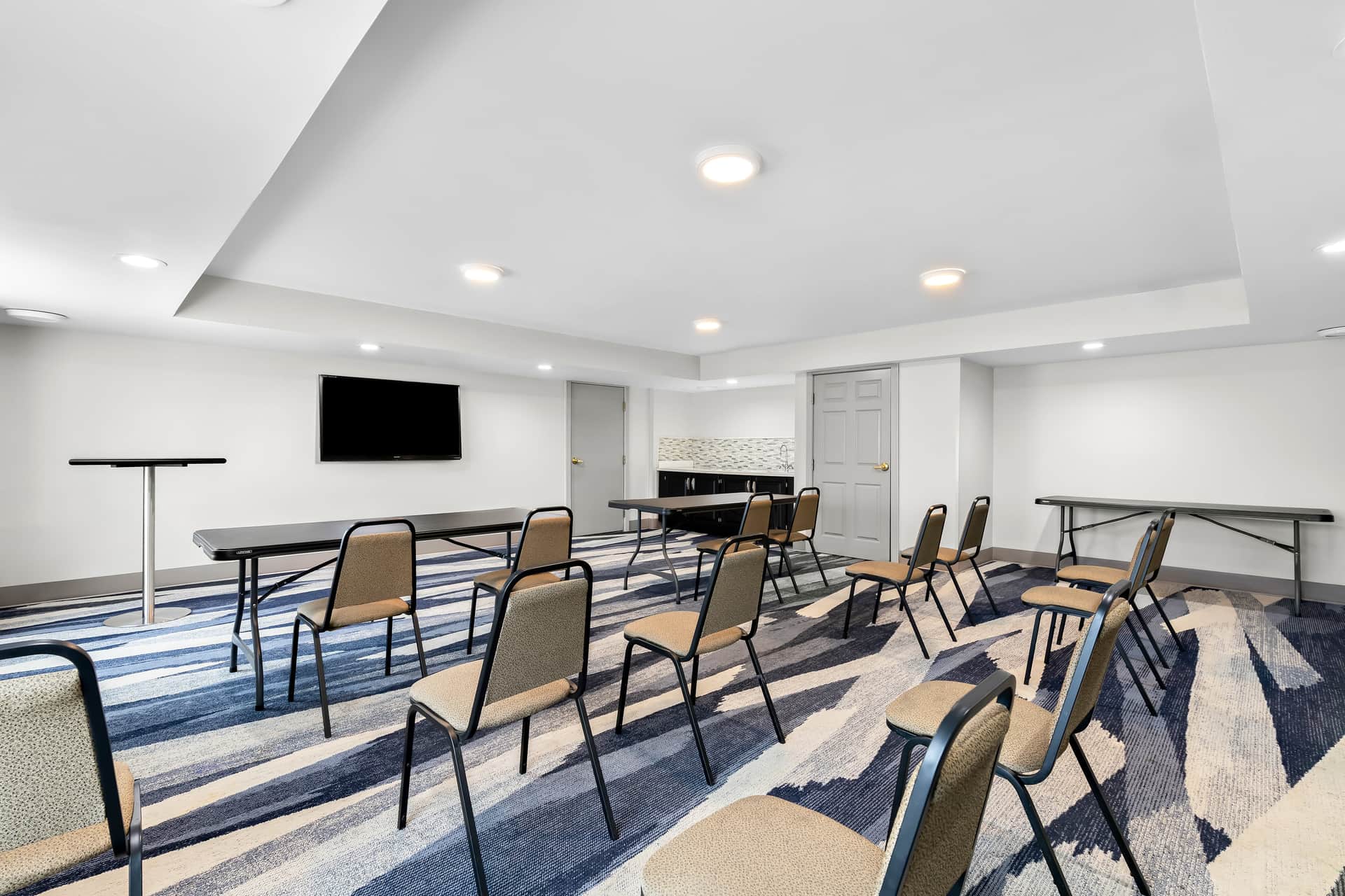 Comfort Inn & Suites Nashville Near Tanger Outlets