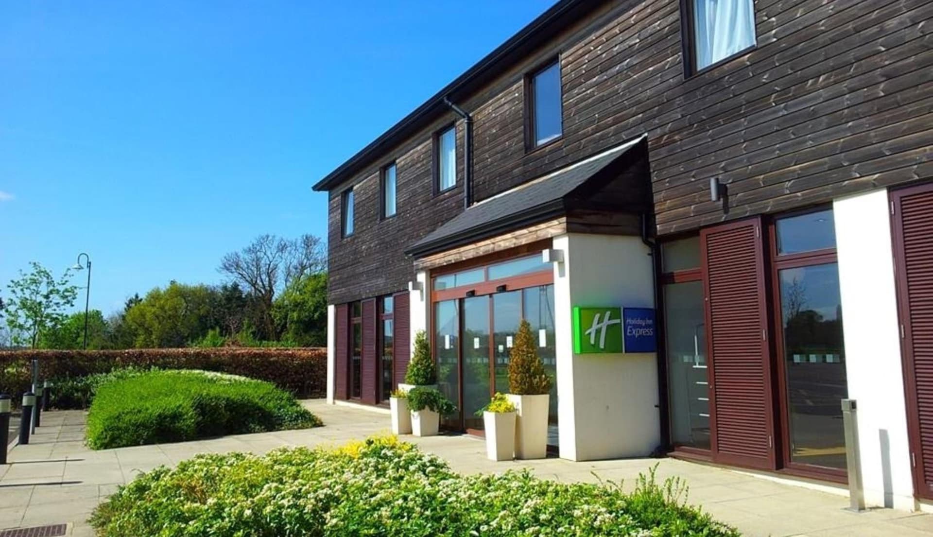 Holiday Inn Express London - Epsom Downs, an IHG Hotel
