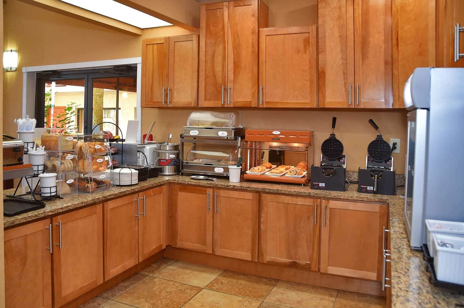 Best Western Orlando East Inn & Suites