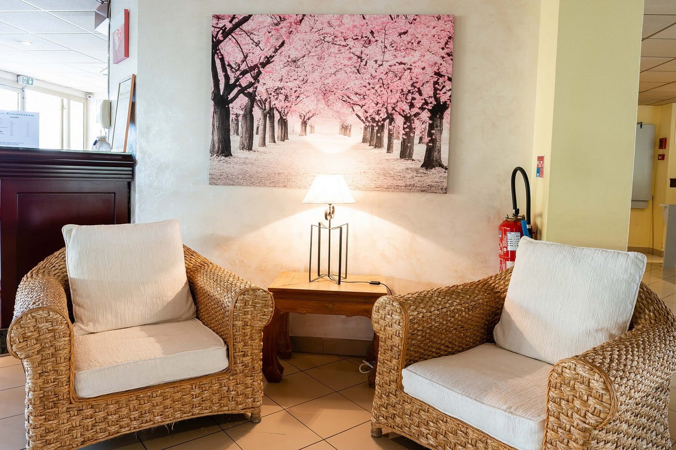 Adonis Cannes | Hôtel Thomas