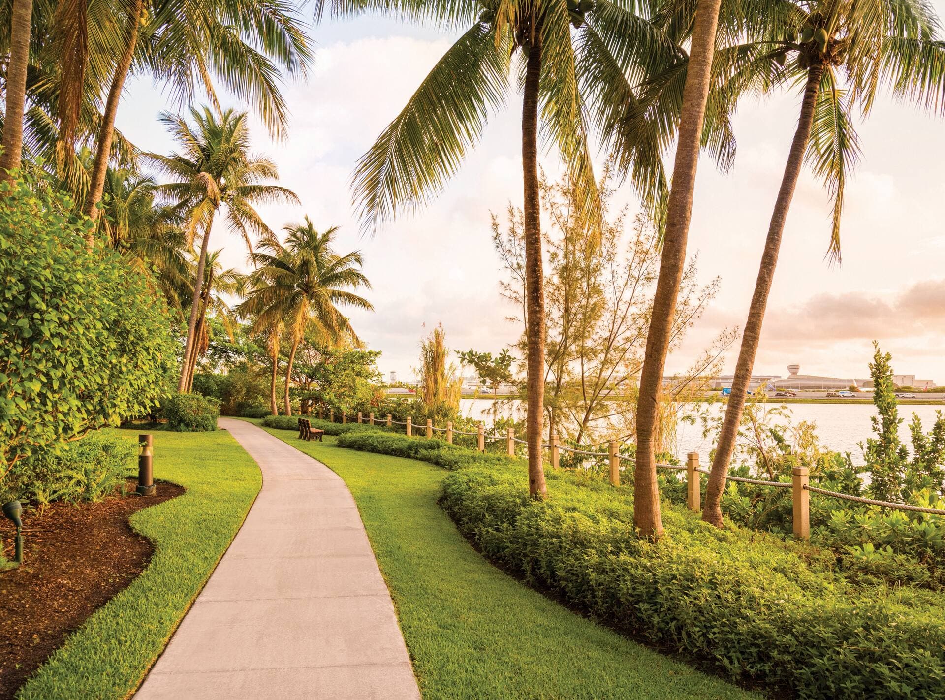 Hilton Miami Airport Blue Lagoon