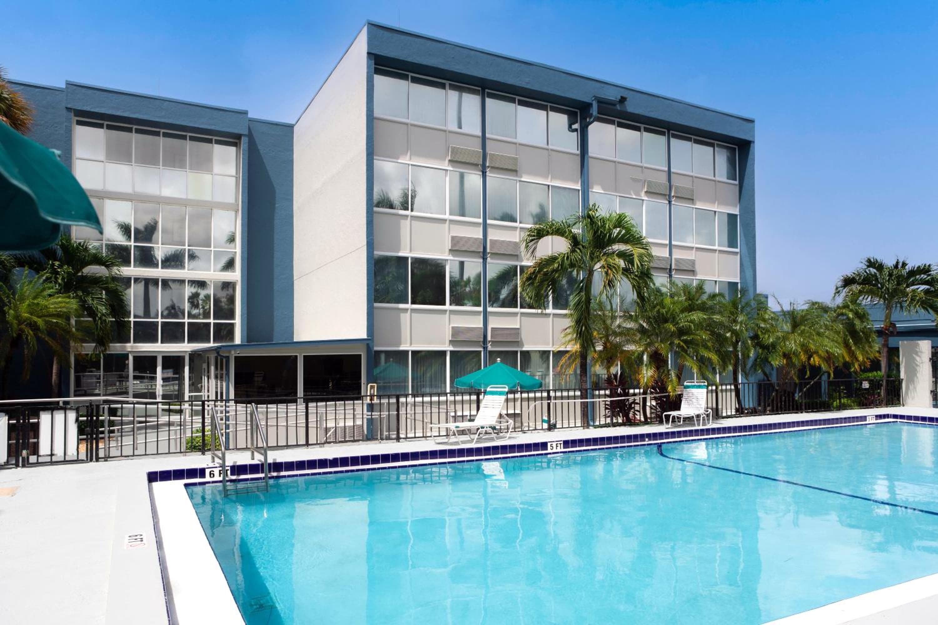 enVision Hotel Miami International Airport