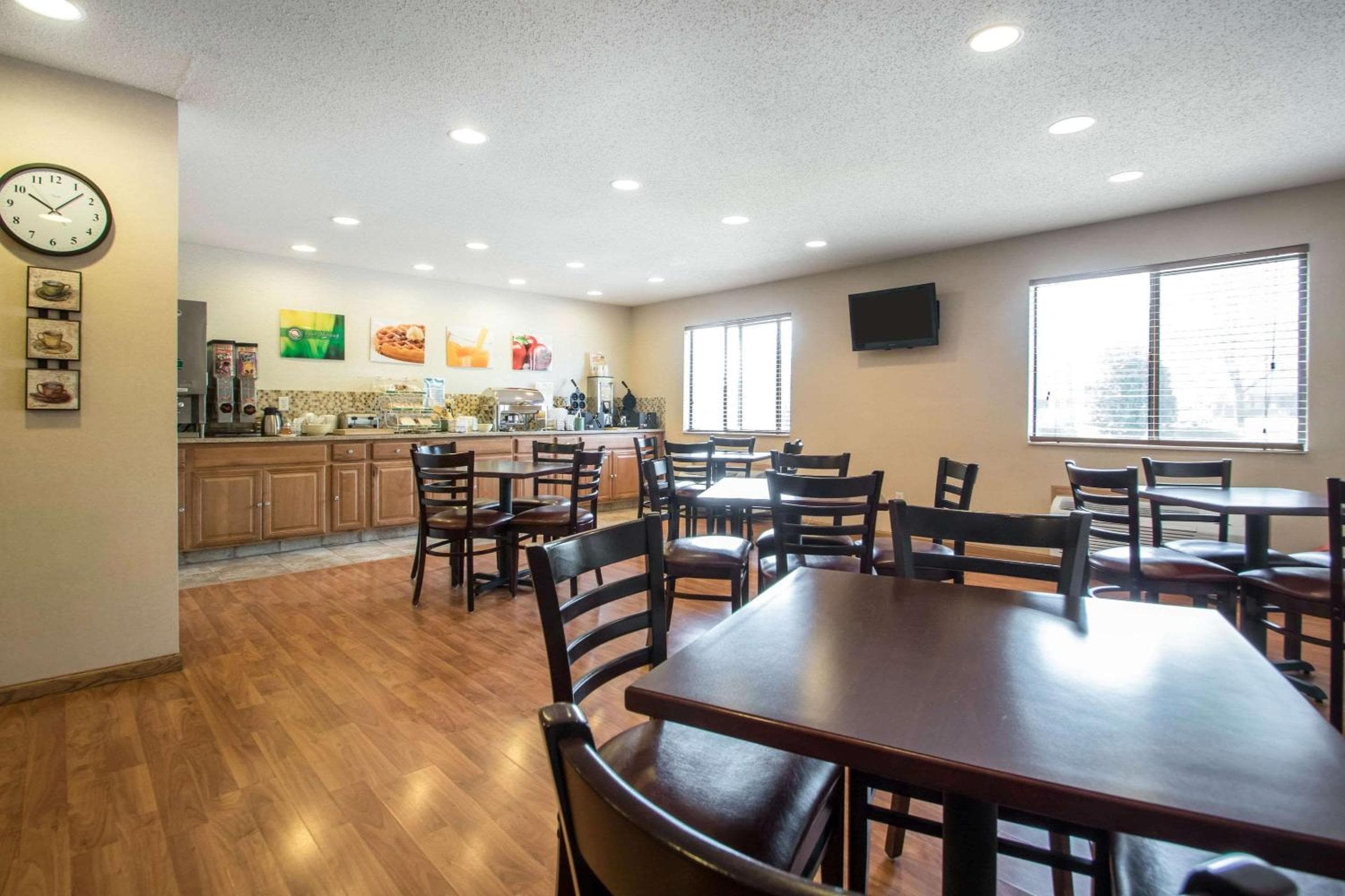 Quality Inn & Suites Sun Prairie Madison East