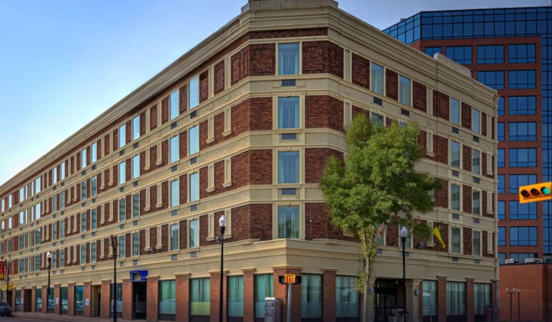 Quality Inn & Suites Downtown Regina