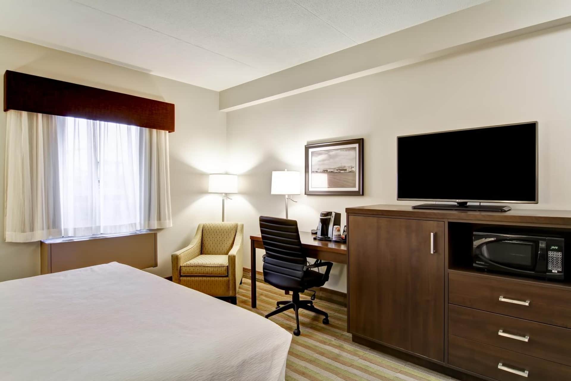 Best Western London Airport Inn & Suites