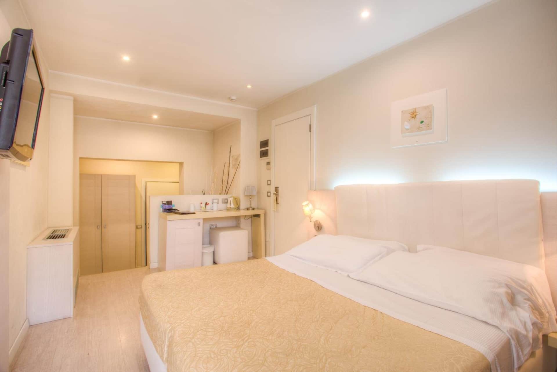 Ferretti Beach Hotel