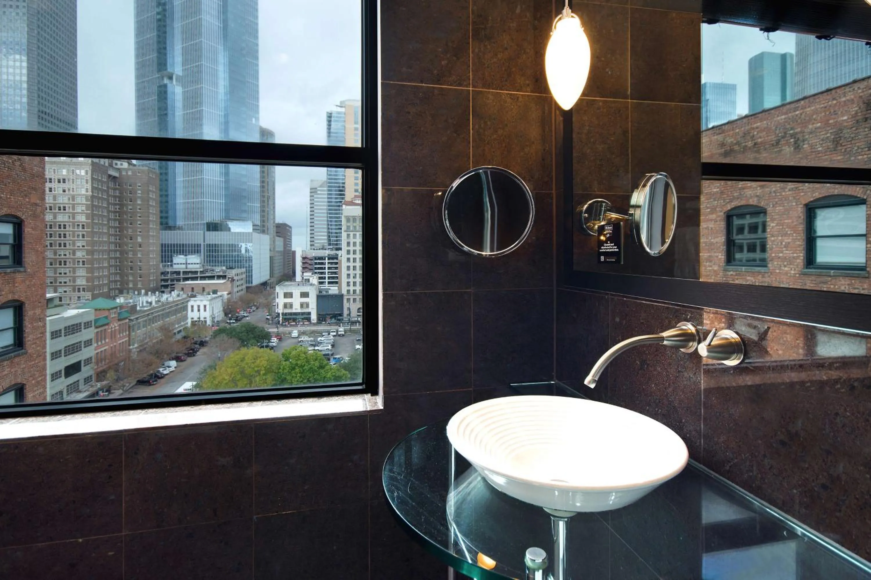 The Sam Houston Hotel, Curio Collection by Hilton