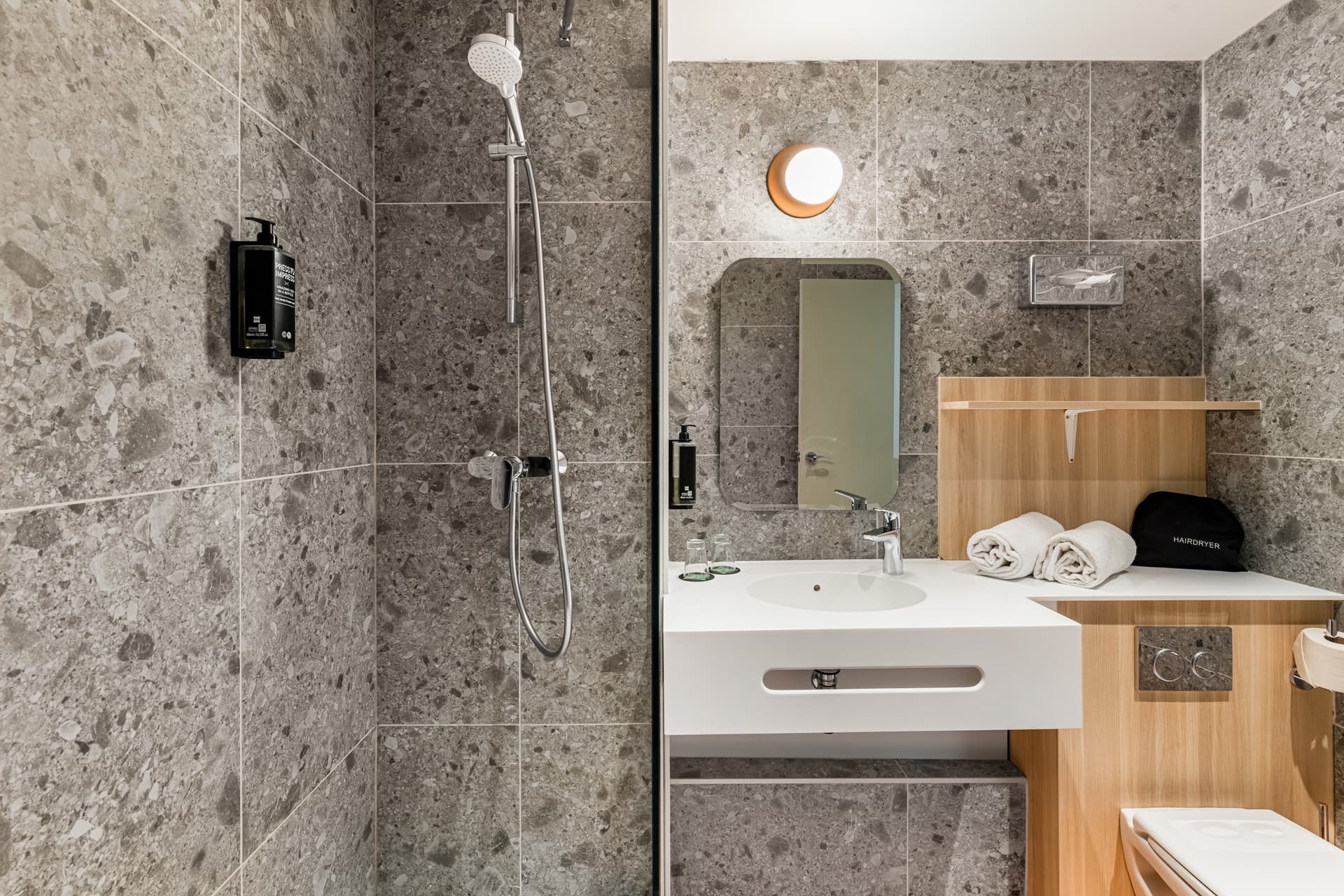 ibis Styles Annecy Gare Centre