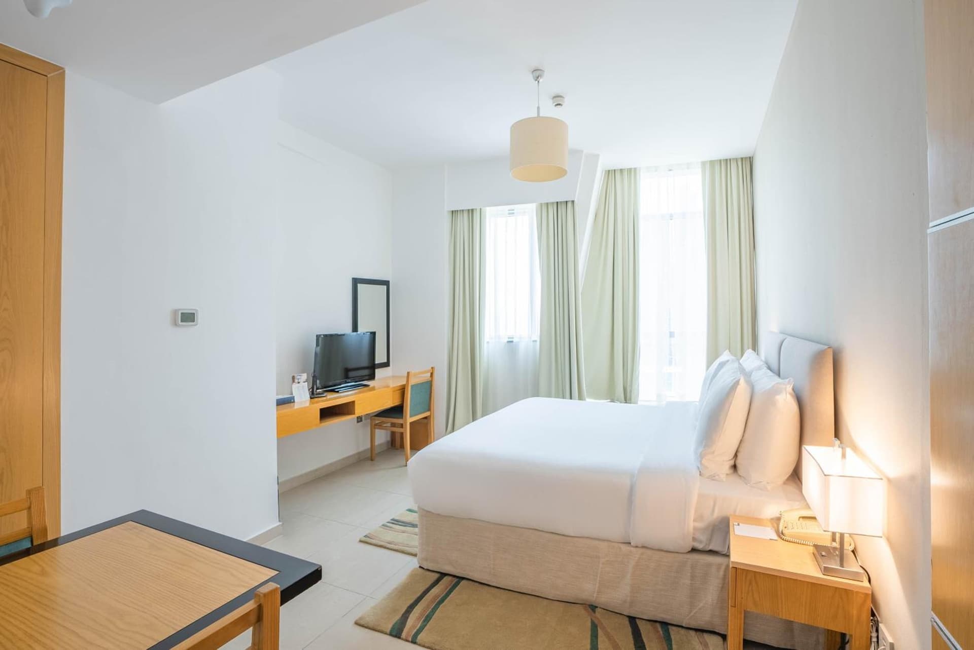 Grand Heights Dubai Hotel Apartments