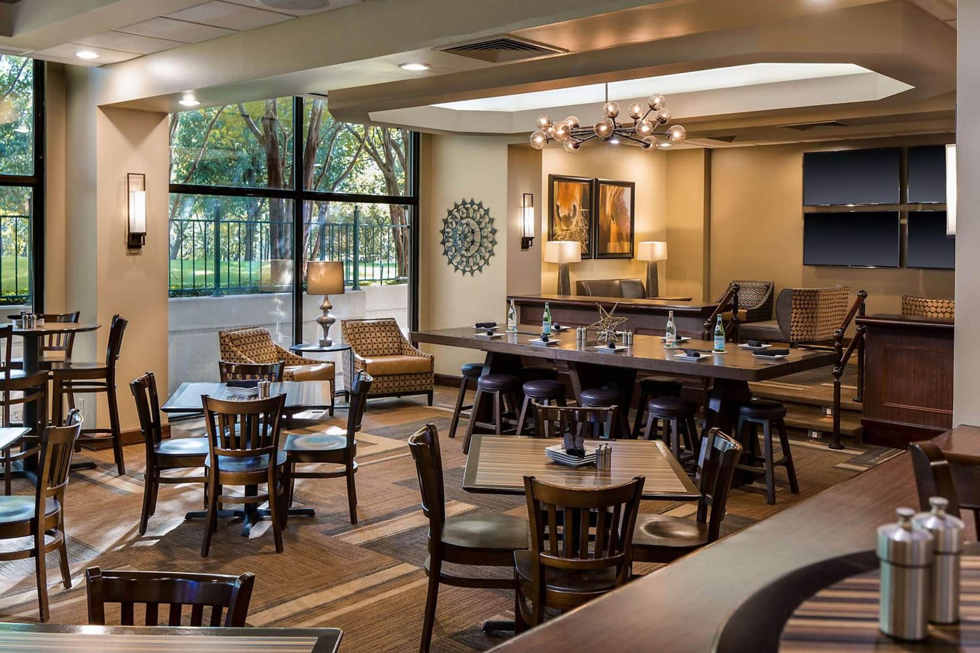 Embassy Suites by Hilton Dallas Love Field