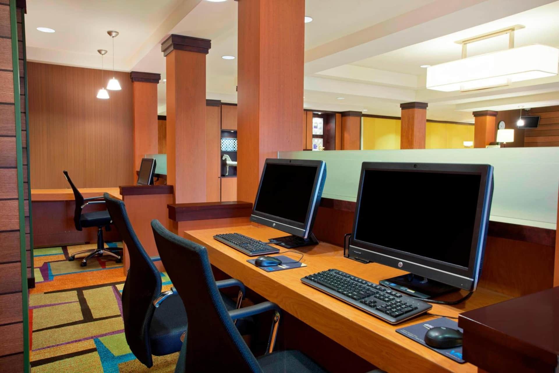 Fairfield Inn & Suites by Marriott Detroit Metro Airport Romulus