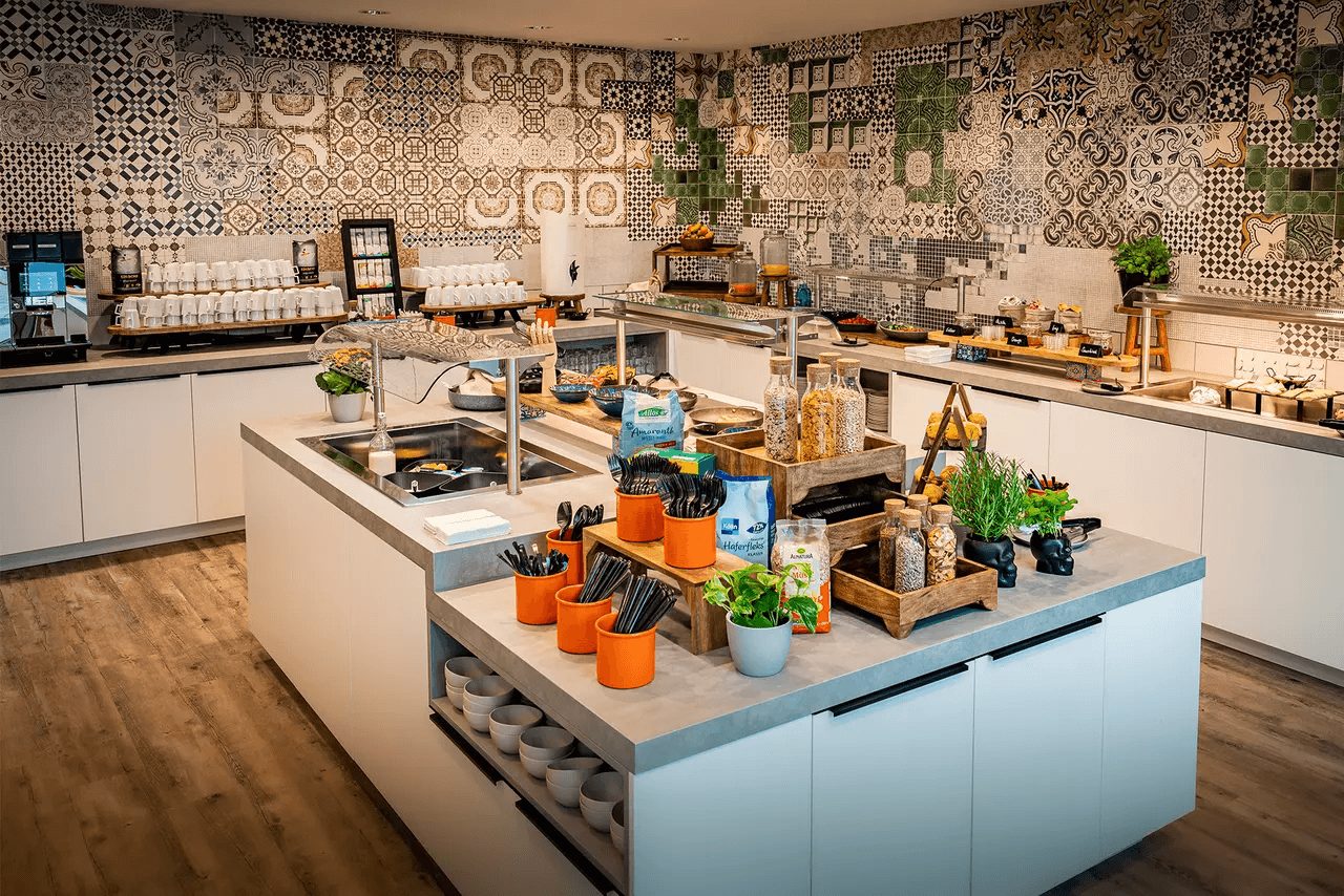 LOGINN Hotel Stuttgart Zuffenhausen