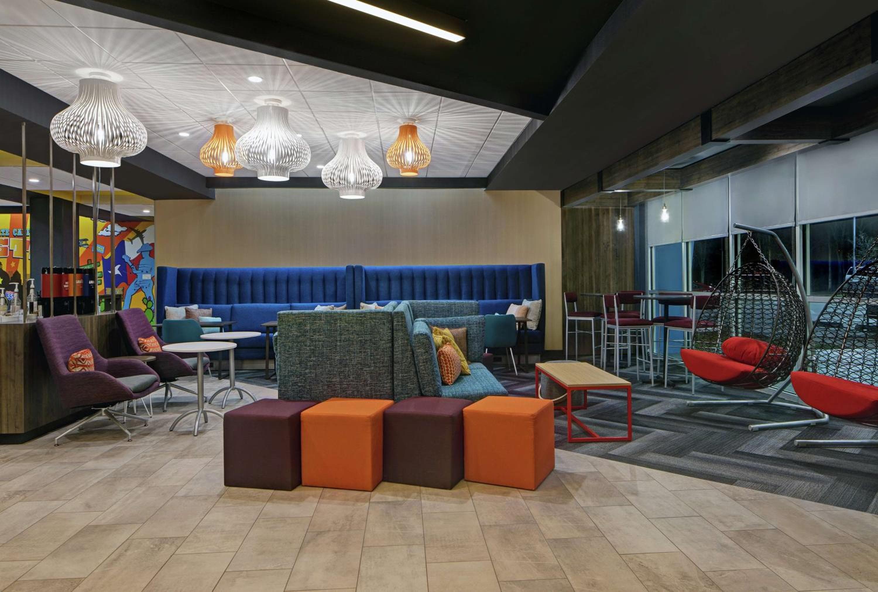 Tru By Hilton Austin Airport, TX