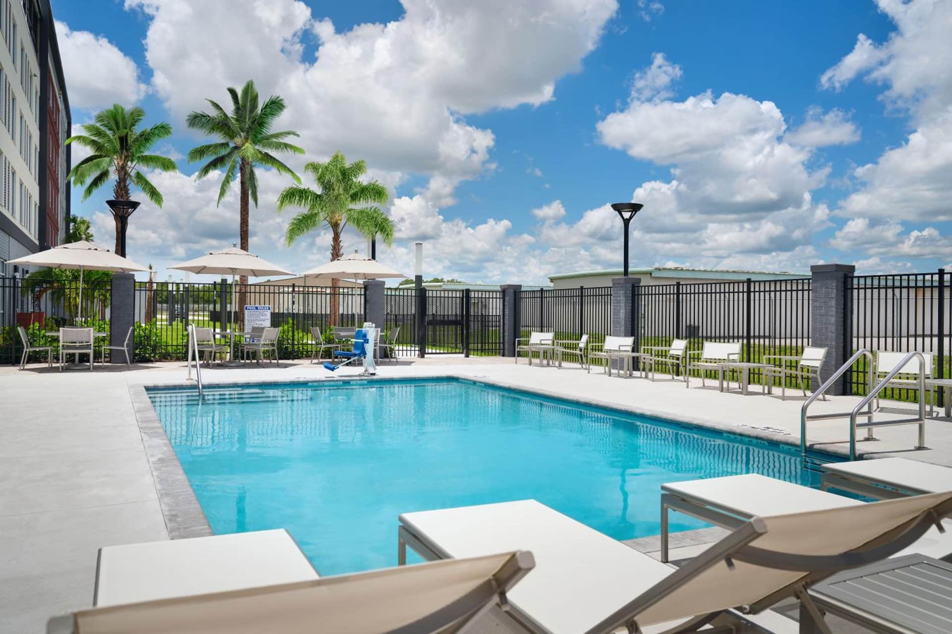 Hyatt Place Melbourne Airport
