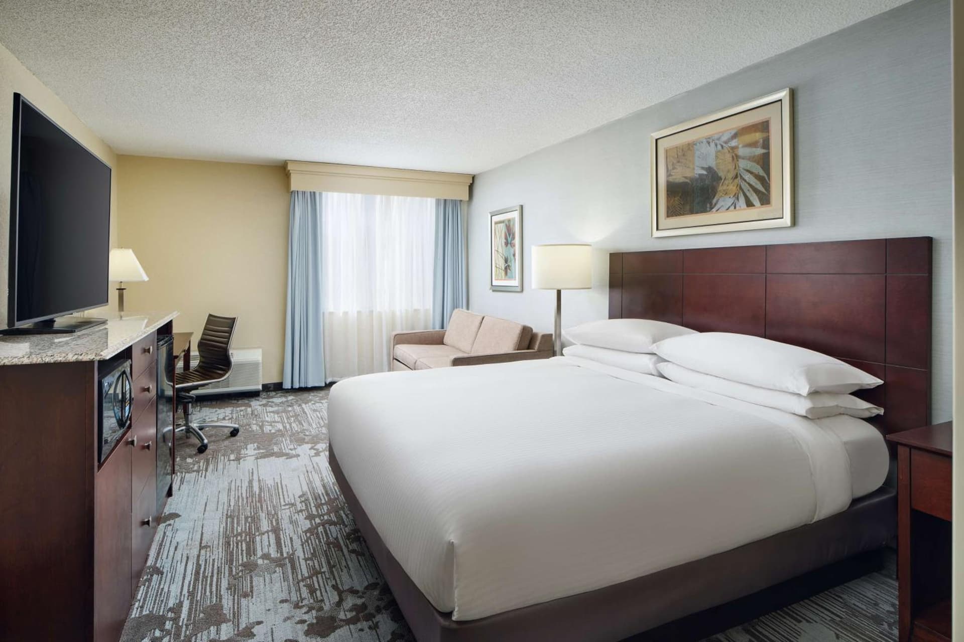 DoubleTree by Hilton Hotel Rocky Mount