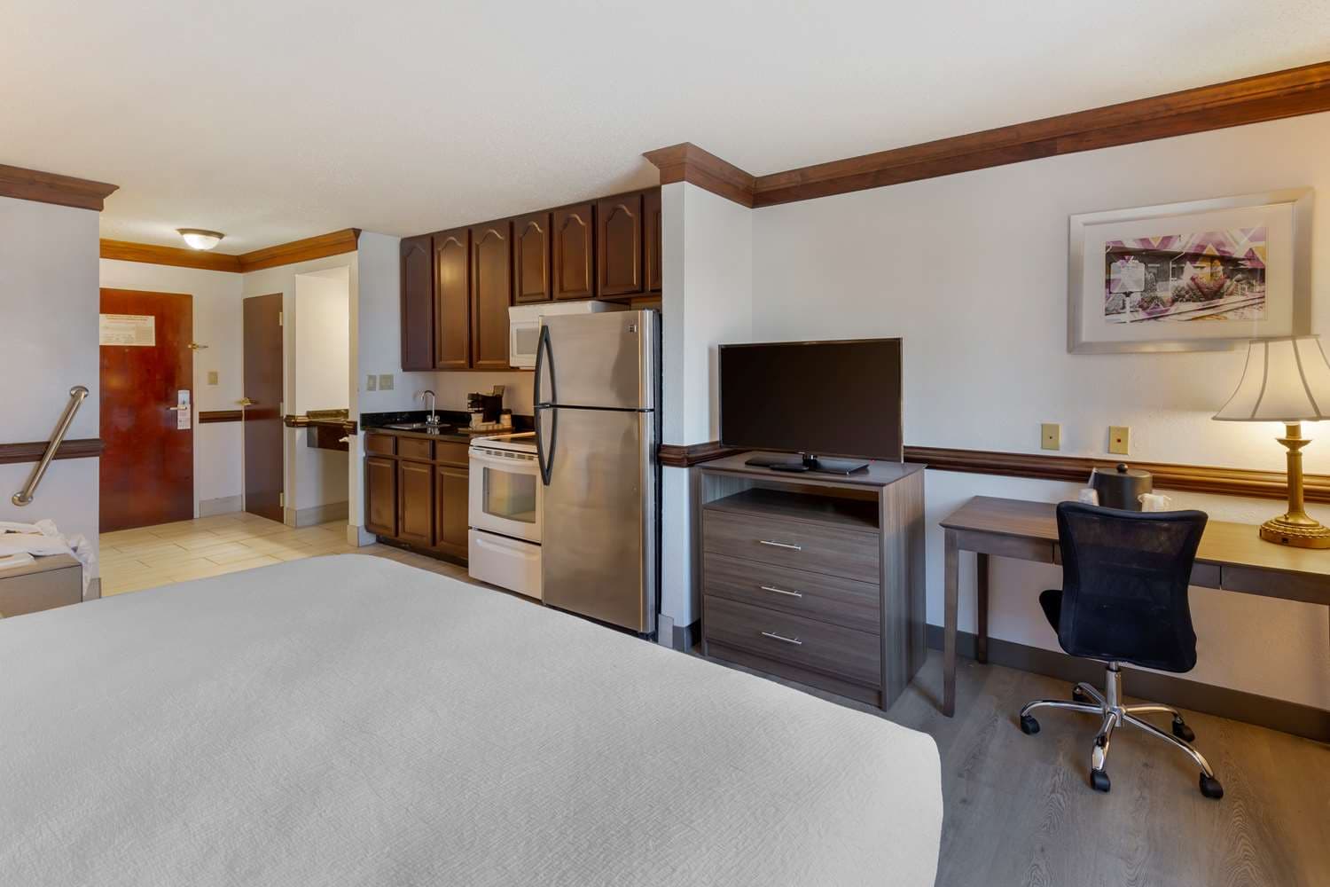 Best Western Plus South Hill Inn