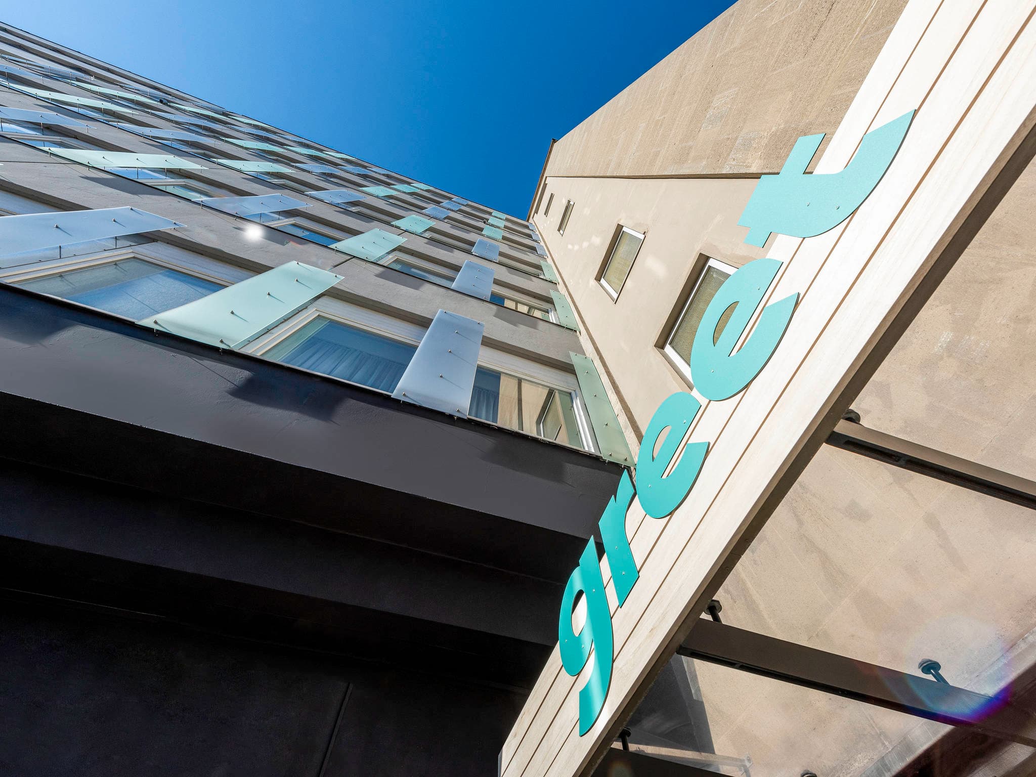 greet Berlin Alexanderplatz