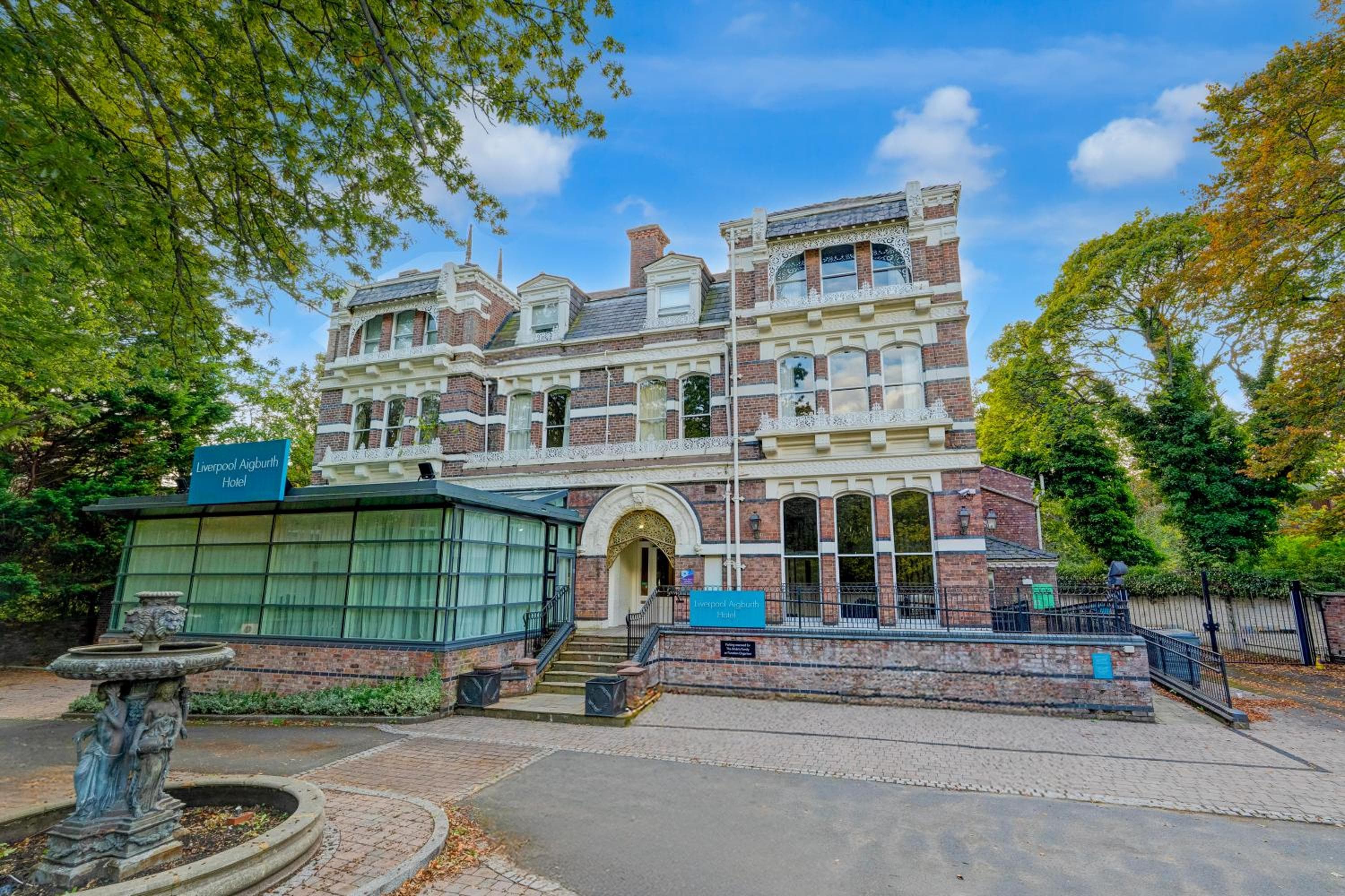 Liverpool Aigburth Sefton Park Hotel By Belvilla