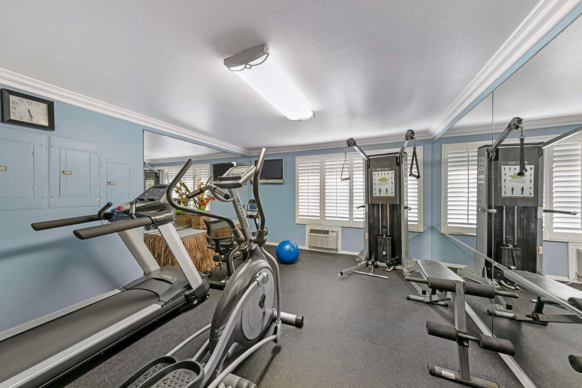 Best Western Harbour Inn & Suites Huntington - Sunset Beach
