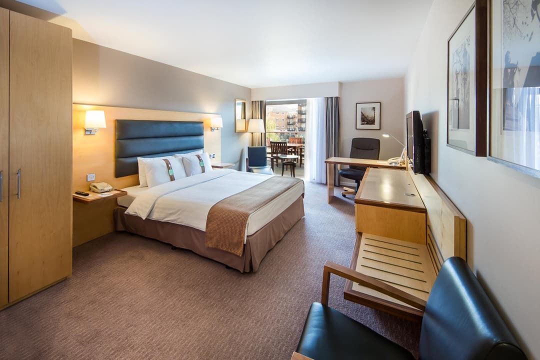 Holiday Inn London Brentford Lock