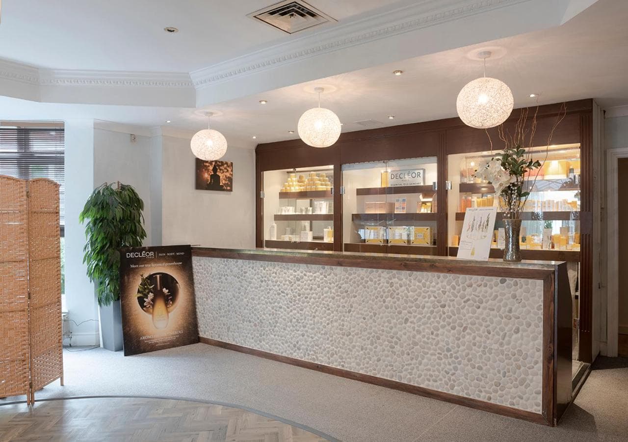 Hogs Back Hotel & Spa Nr Farnham