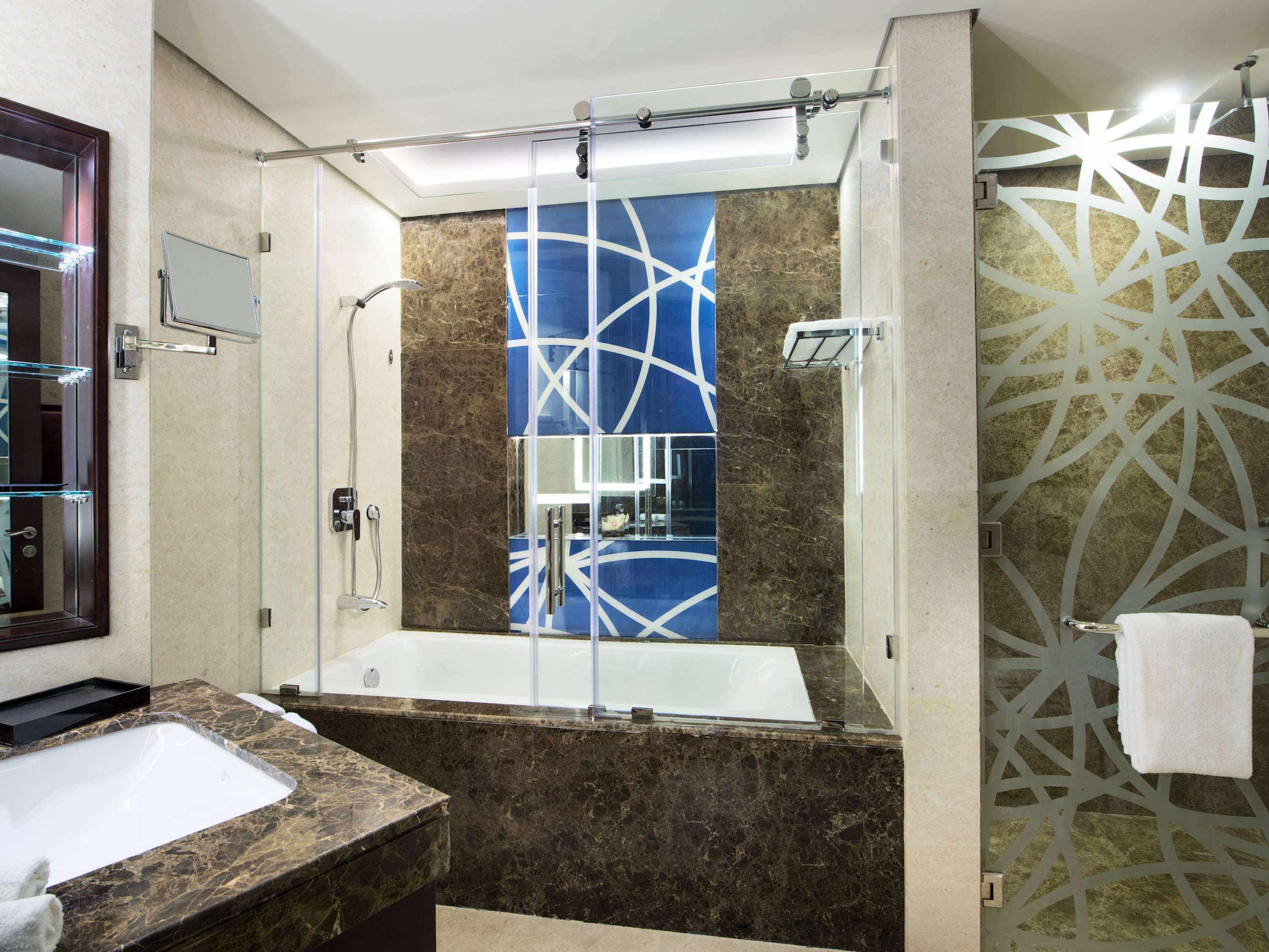 Grand Mercure Business Bay