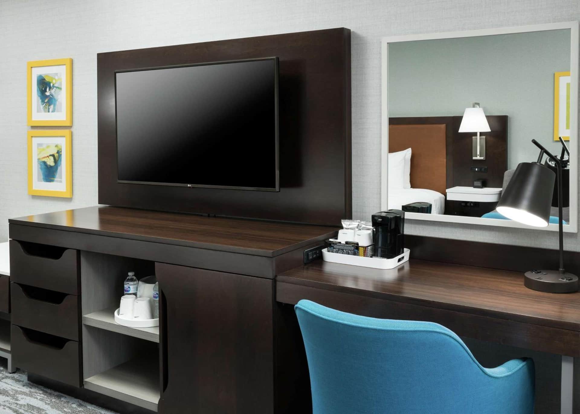 Hampton Inn & Suites Memphis at Beale Street