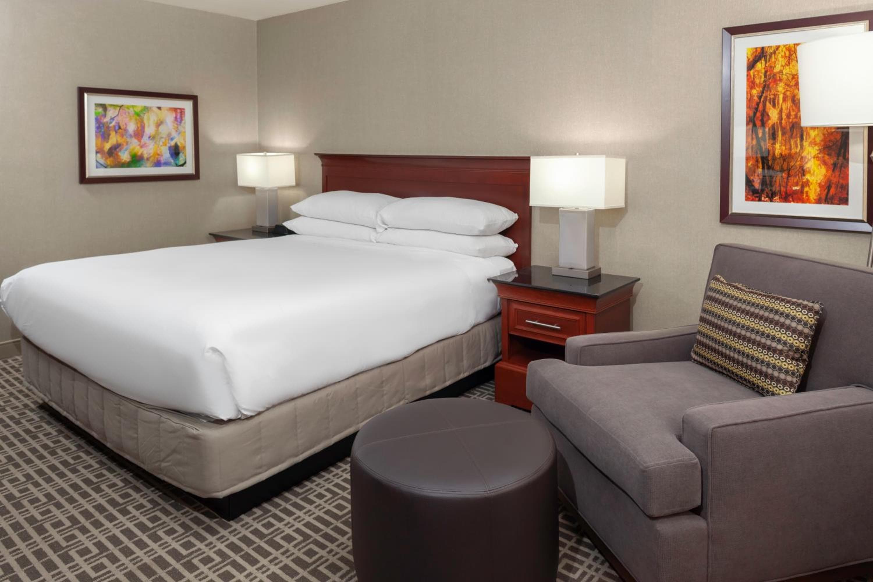 DoubleTree by Hilton Kansas City - Overland Park