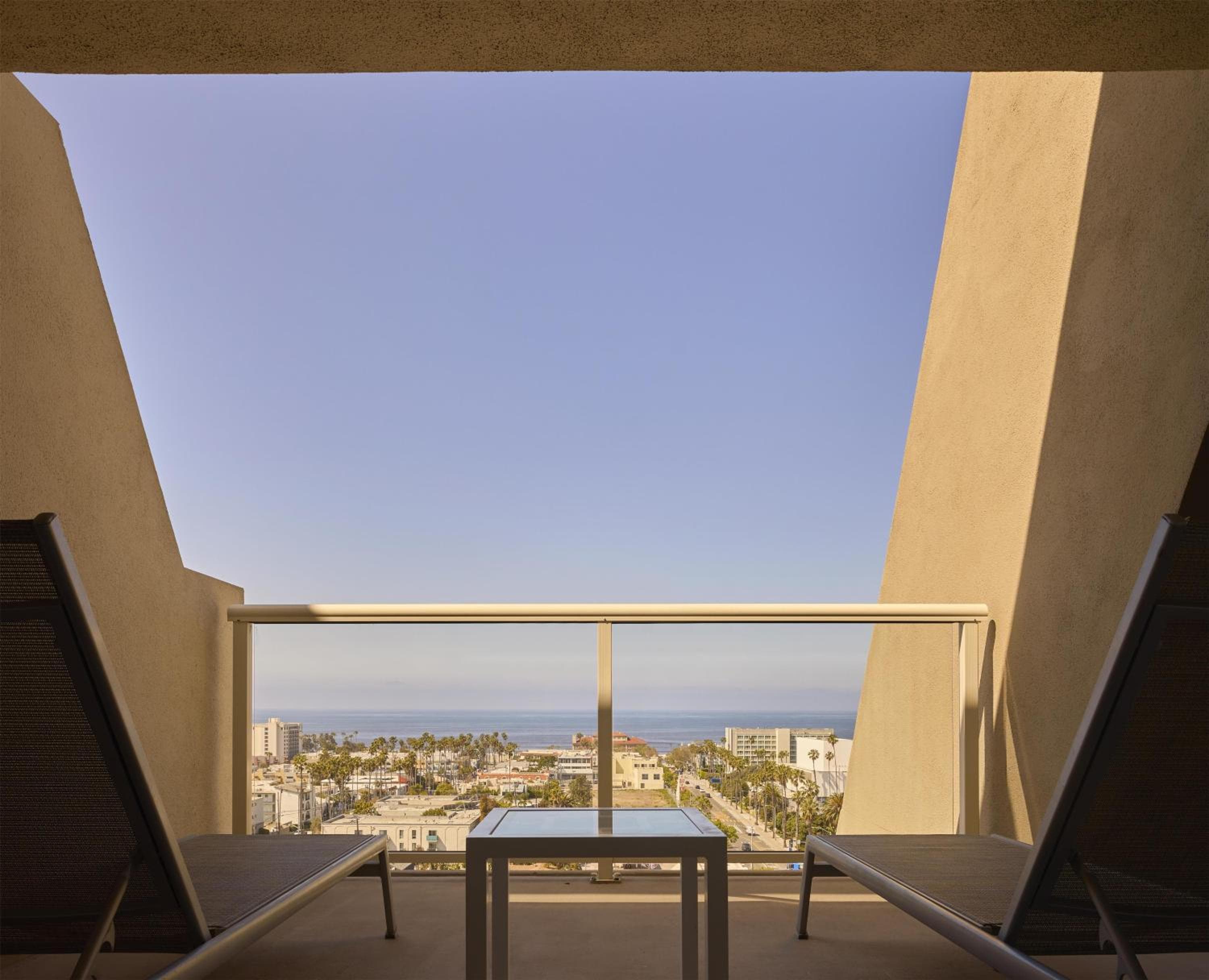 Hyatt Centric Delfina Santa Monica