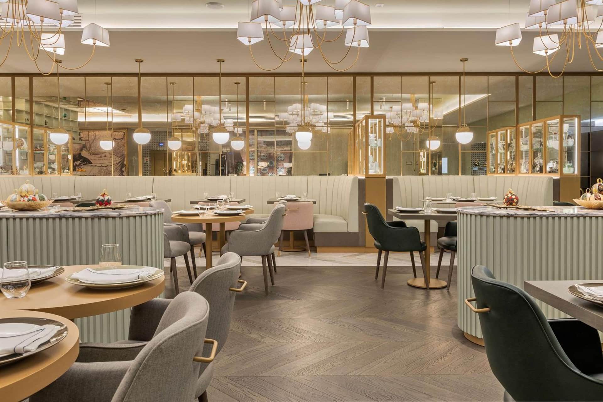 The Emerald House Lisbon Curio Collection By Hilton