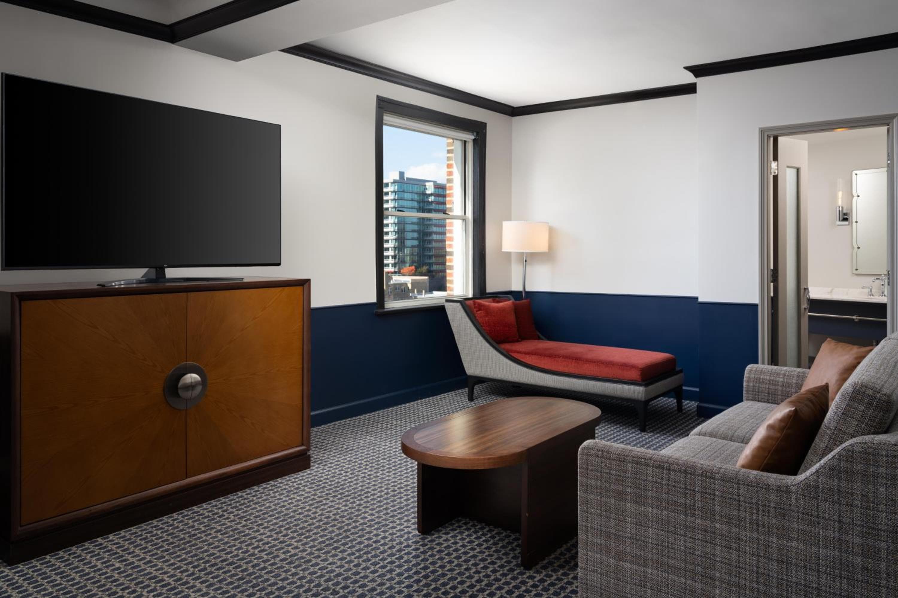 Hilton Orrington/Evanston
