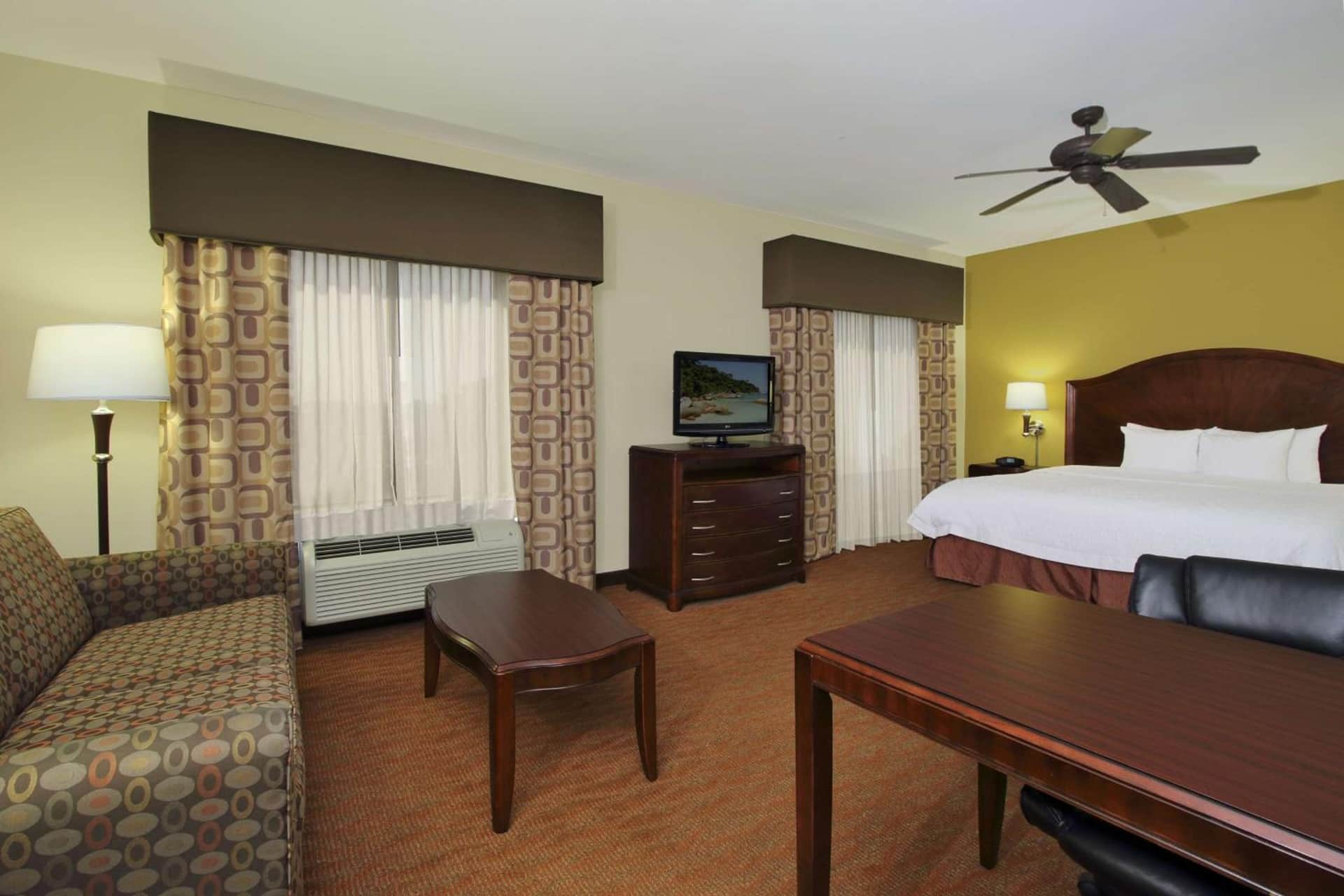 Hampton Inn & Suites Conroe I-45 North