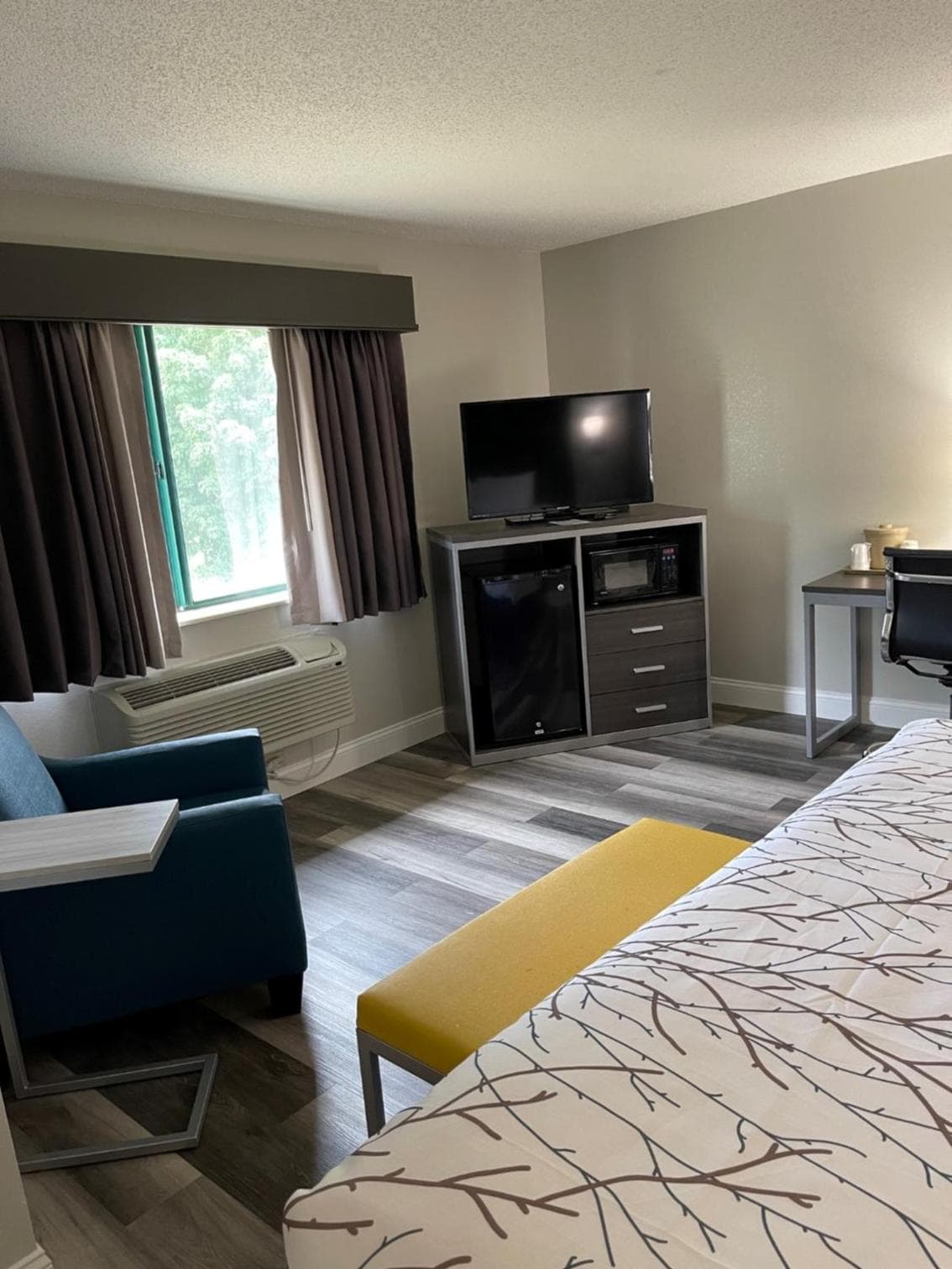 HomeTown Inn and Suites Belle Plaine