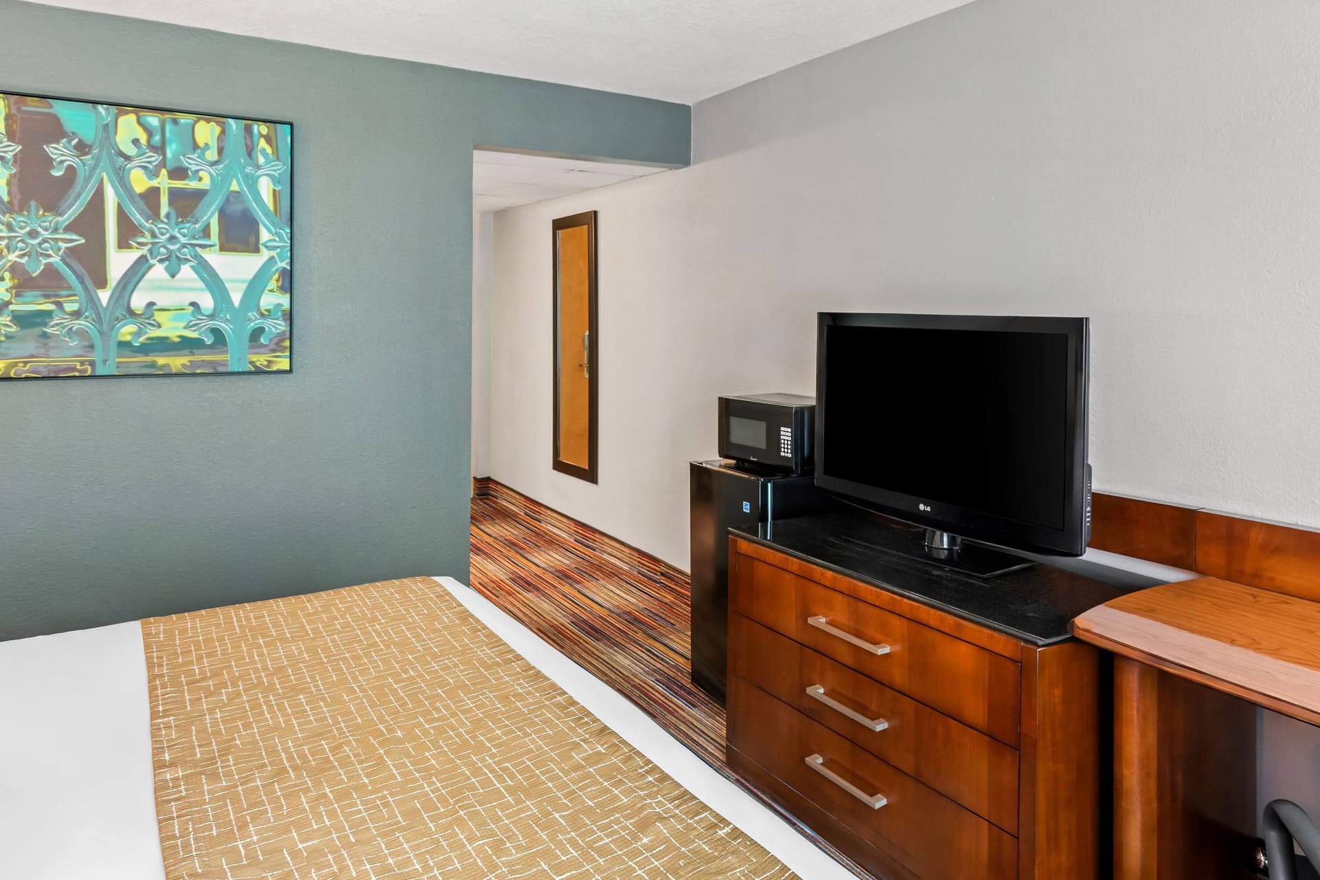 Travelodge by Wyndham Bloomington
