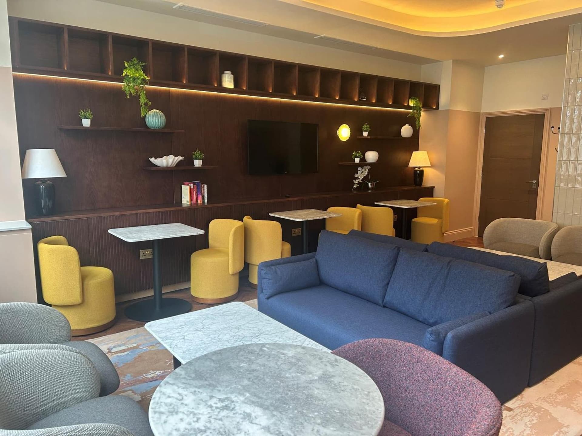 London Bloomsbury Square Hotel by IHG