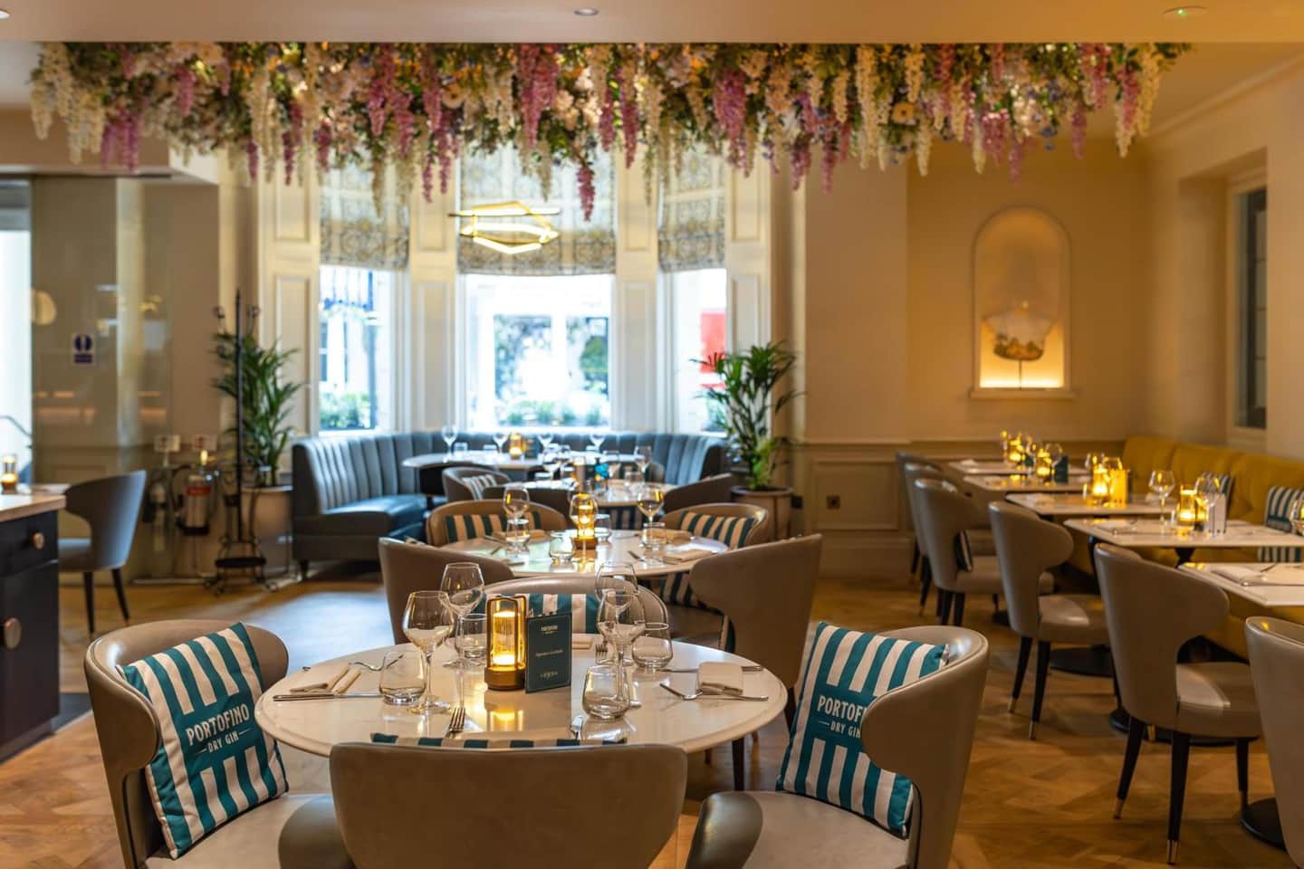 100 Queen's Gate Hotel London Kensington, Curio Collection by Hilton