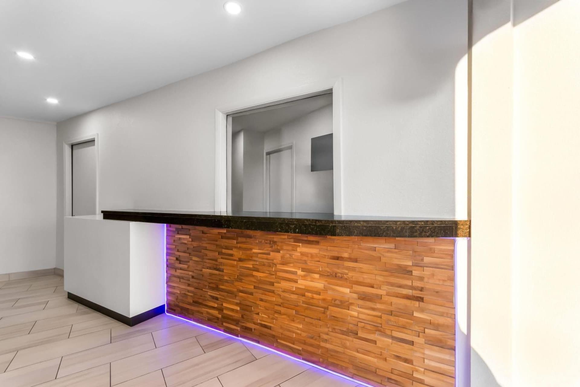 Days Inn by Wyndham Indianapolis East Post Road