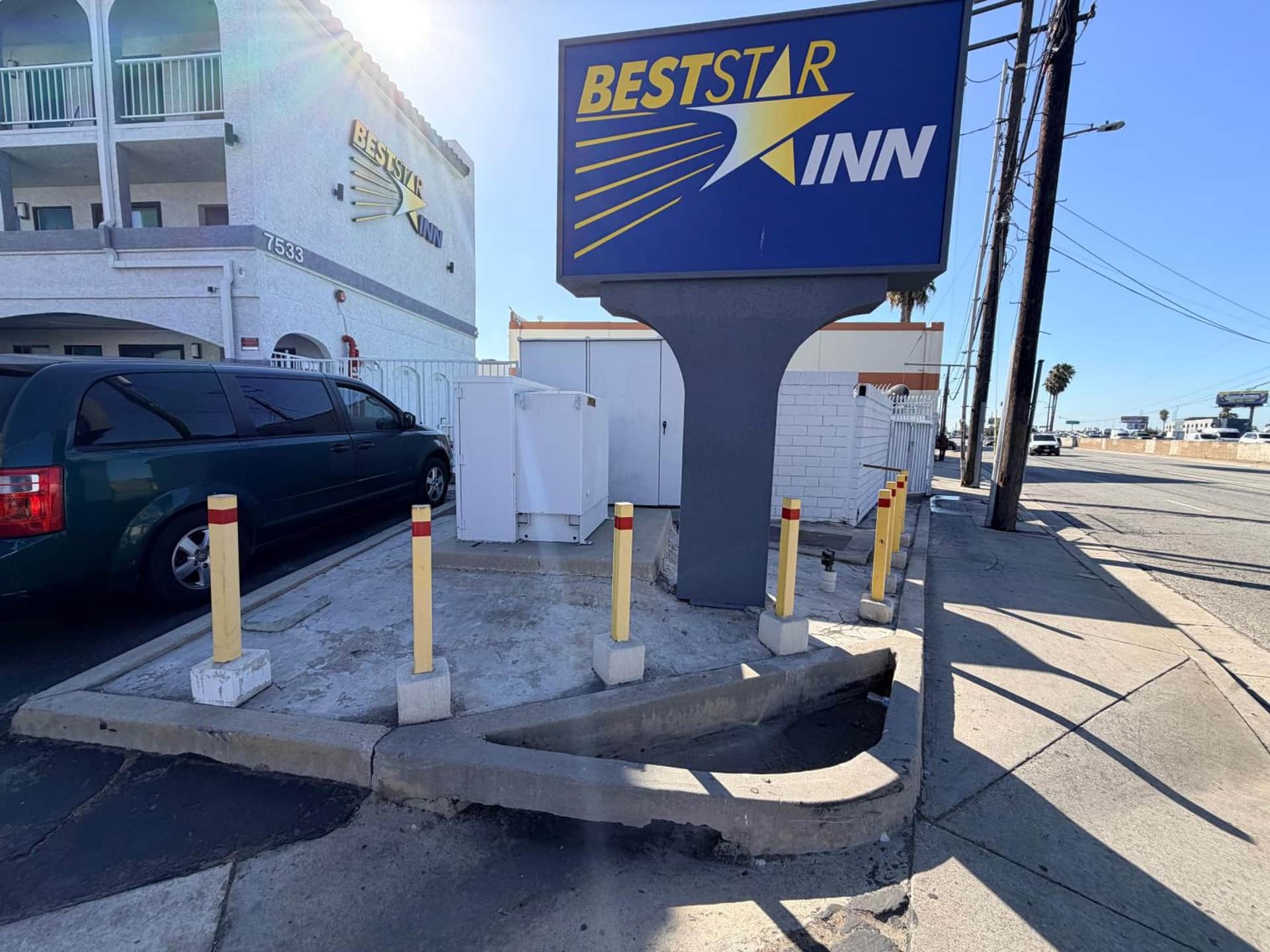 Best Star Inn - LA Commerce Casino, Citadel & I-5 freeway