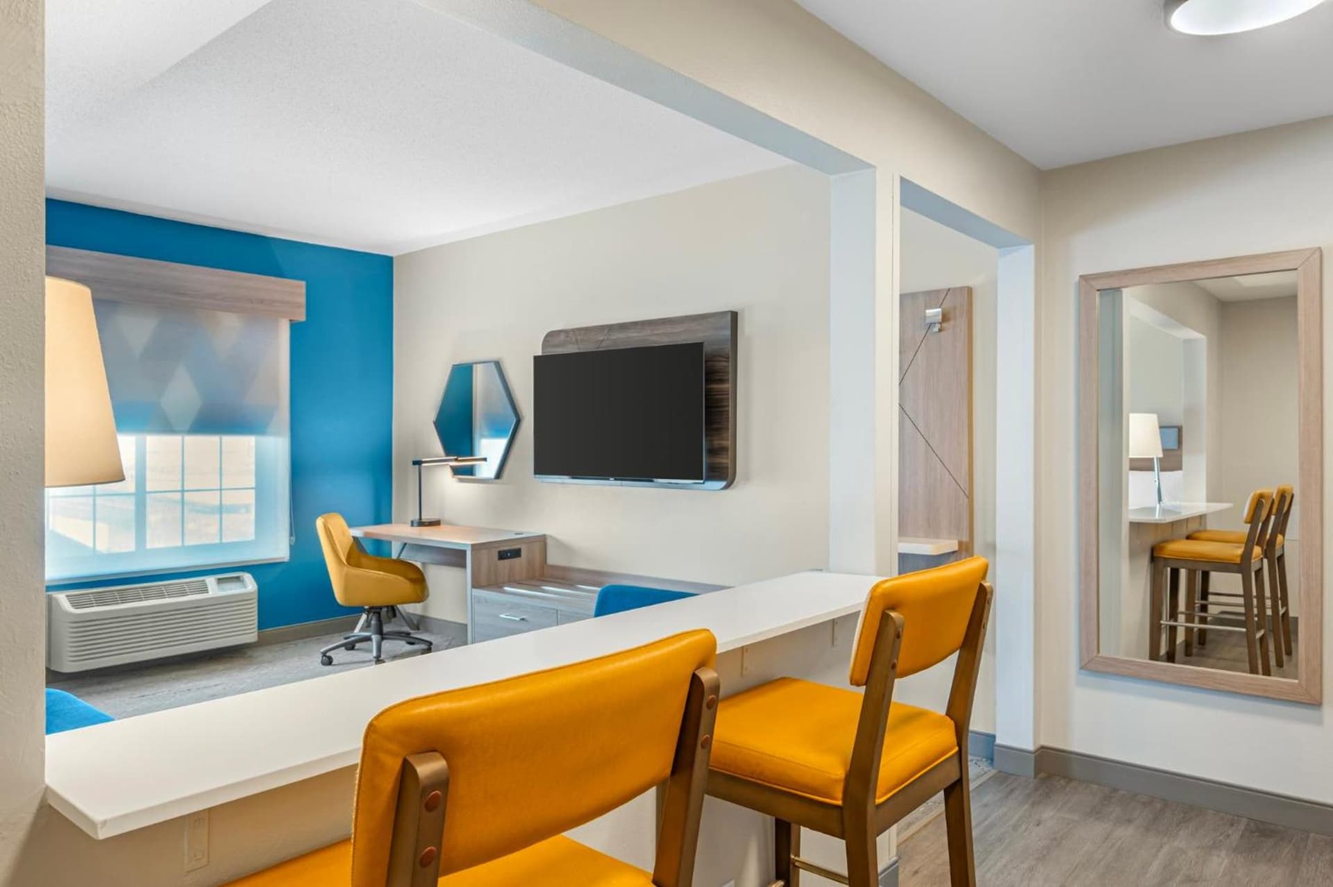 Holiday Inn Express & Suites - Indianapolis - East