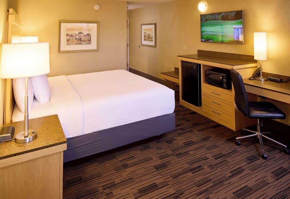 LivINN Hotel Cincinnati / Sharonville Convention Center