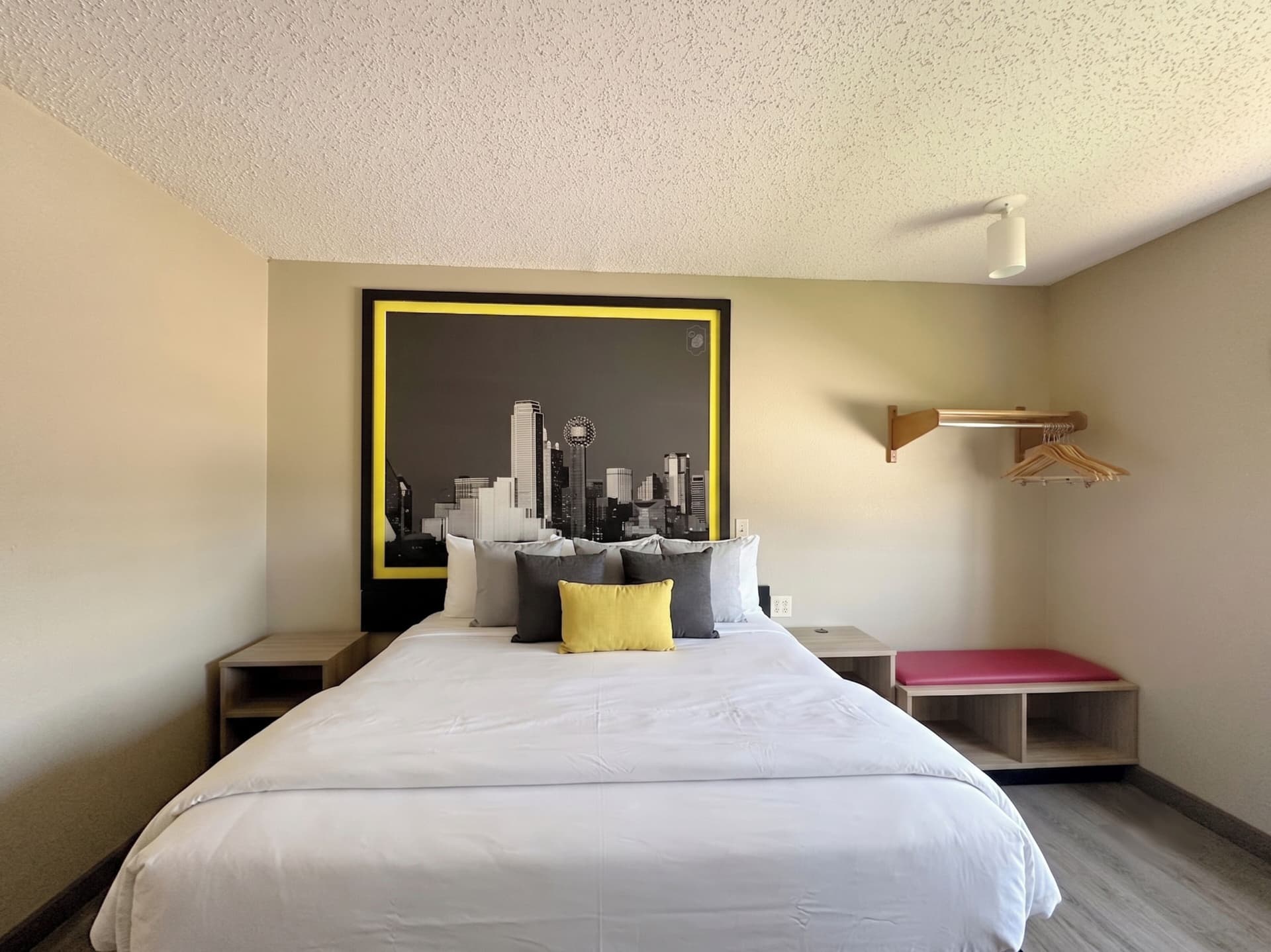 Super 8 by Wyndham Irving DFW Airport/South