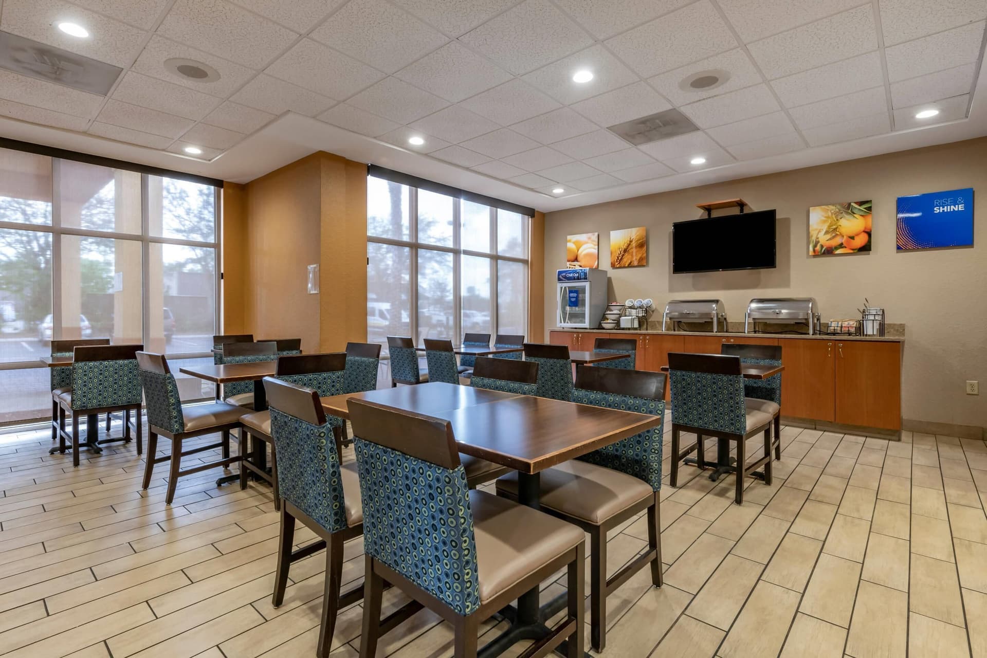 Comfort Inn & Suites Orlando North