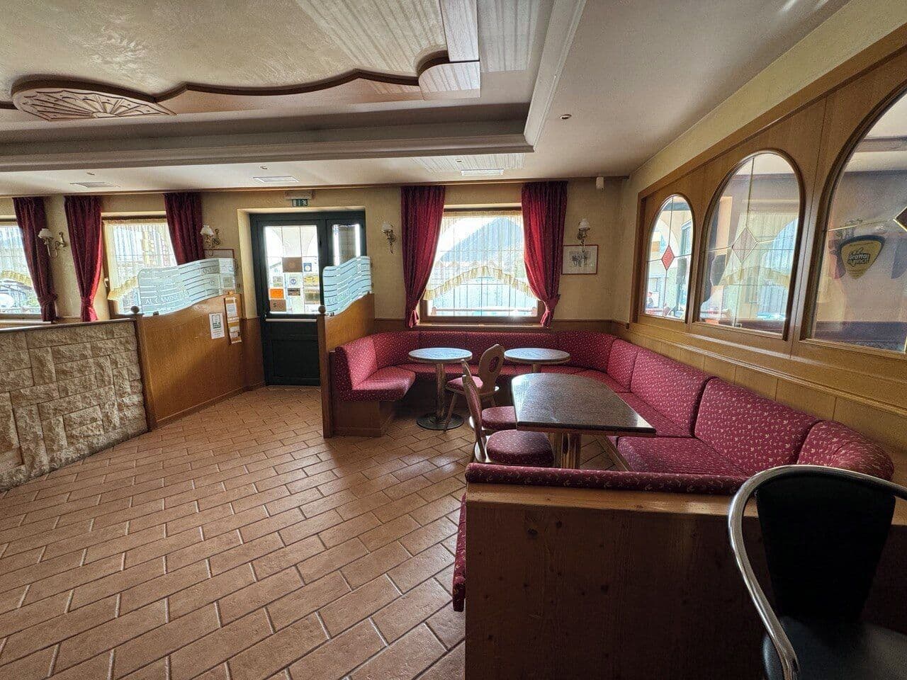 HC Hotel Garni - Rooms and Apartments