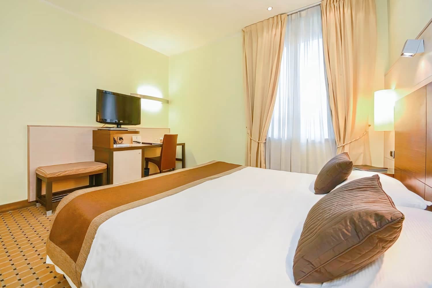 Hotel Master