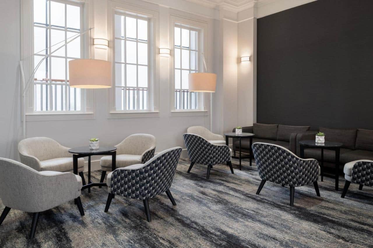 Delta Hotels by Marriott Heathrow / Windsor