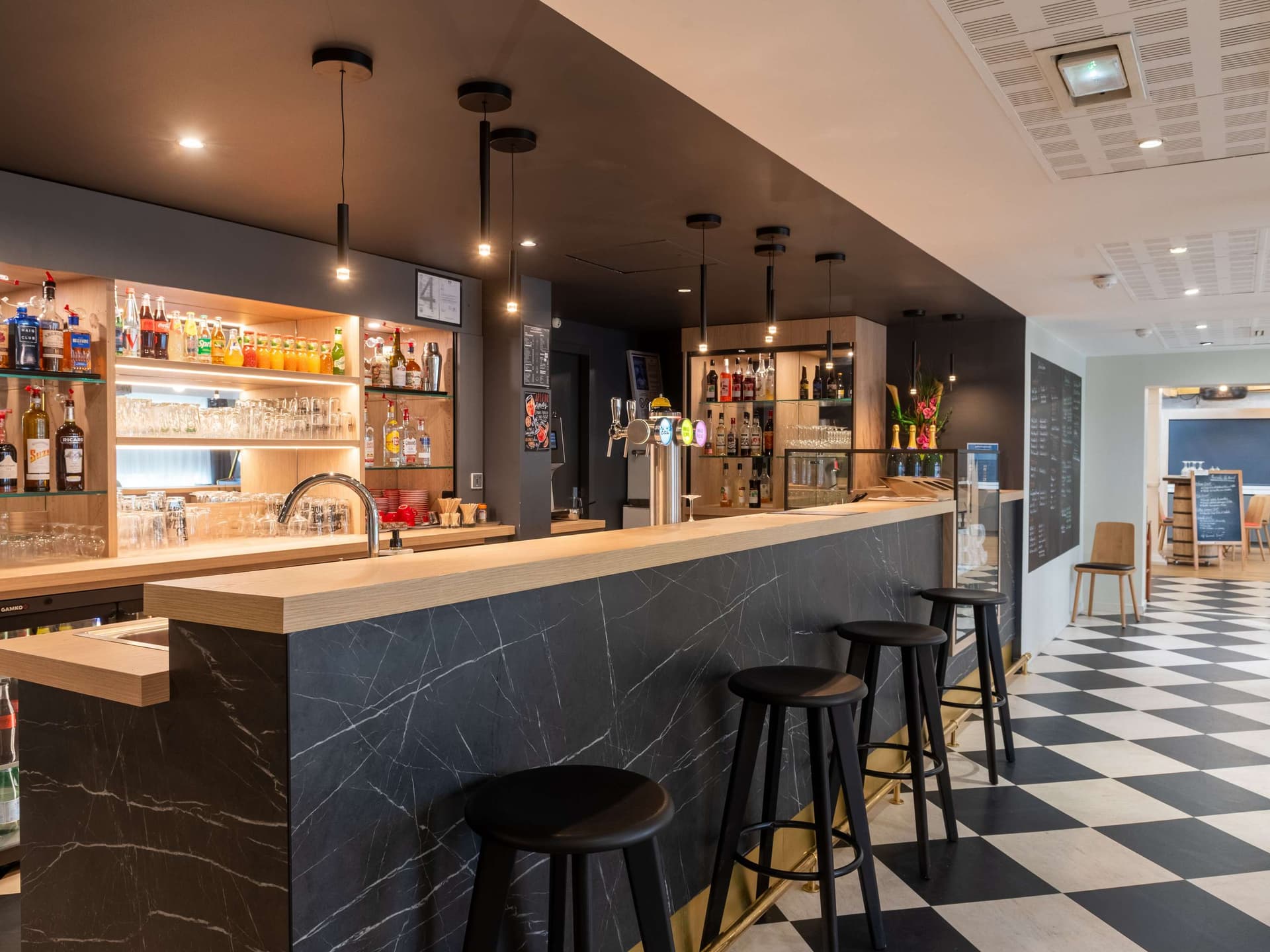 ibis Lyon Est Bron