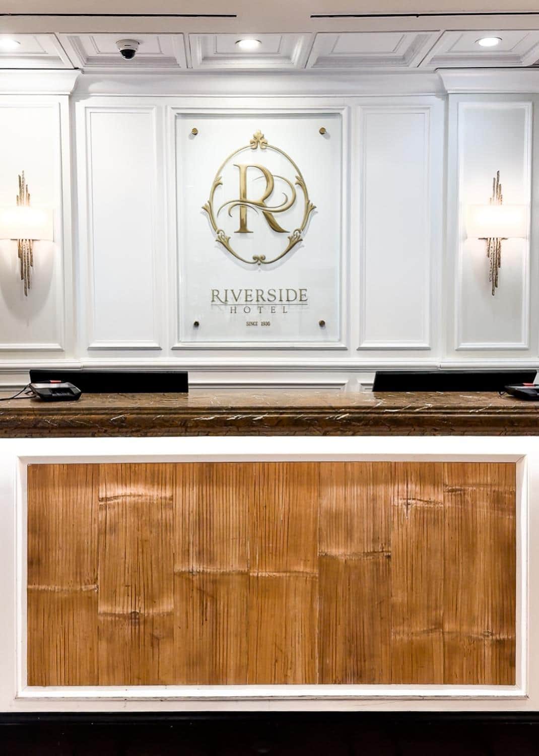 Riverside Hotel